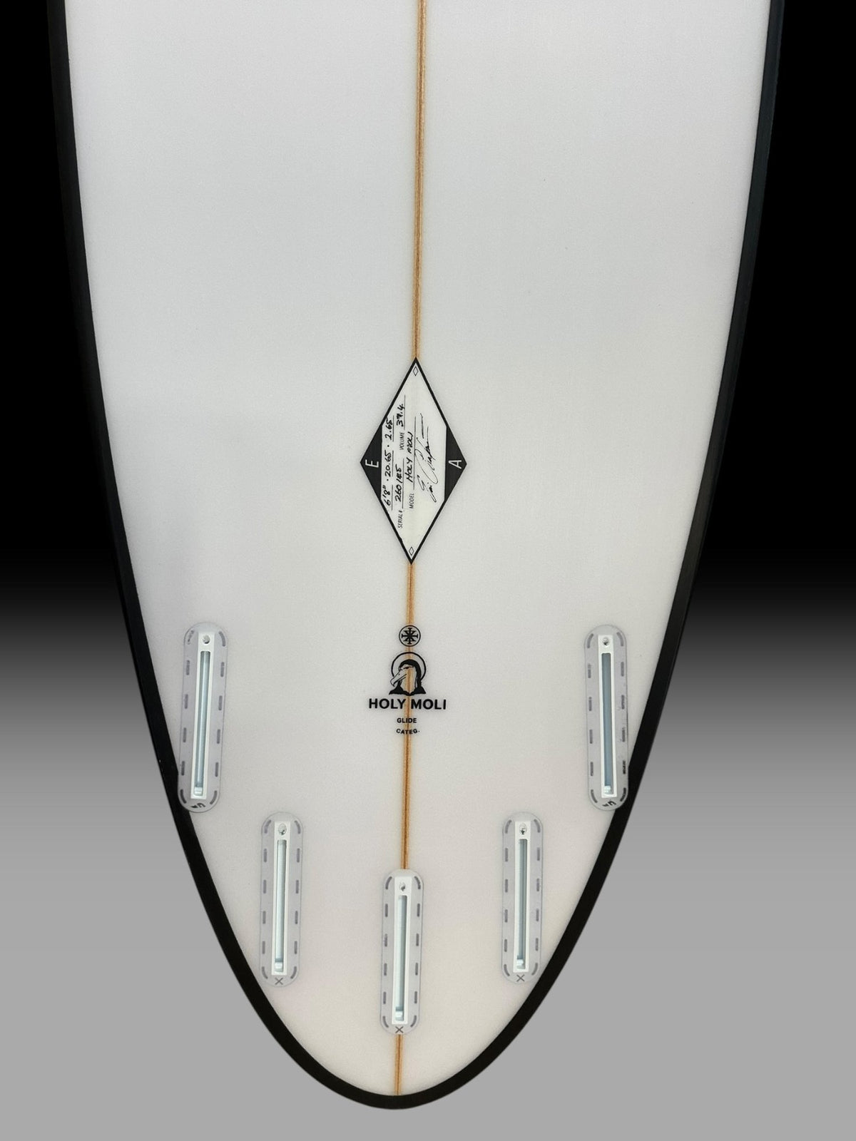 Arakawa Holy Moli 6'8 surfboard – tail and fin boxes close-up
