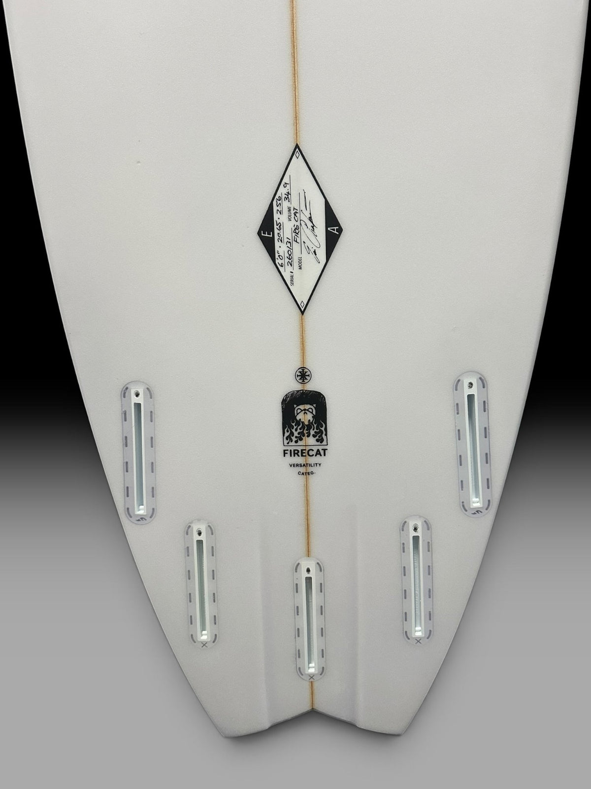 Arakawa Firecat 6'0 5-fin surfboard – tail and fin boxes close-up