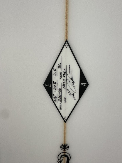 Arakawa Holy Moli 6'6 surfboard – dimensions stamp (length, width, thickness, volume)