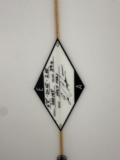 Arakawa Holy Moli 6'8 surfboard – dimensions stamp (length, width, thickness, volume)