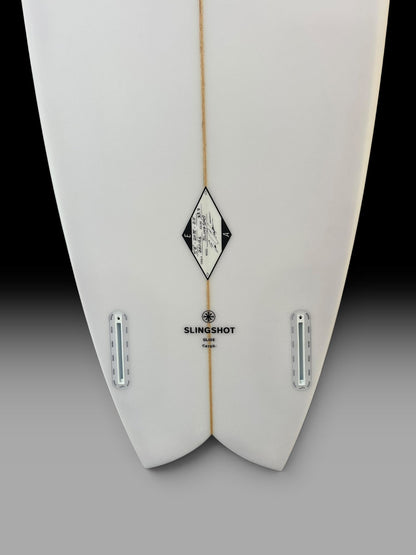 Arakawa Slingshot 5'8 surfboard – tail and fin boxes close-up